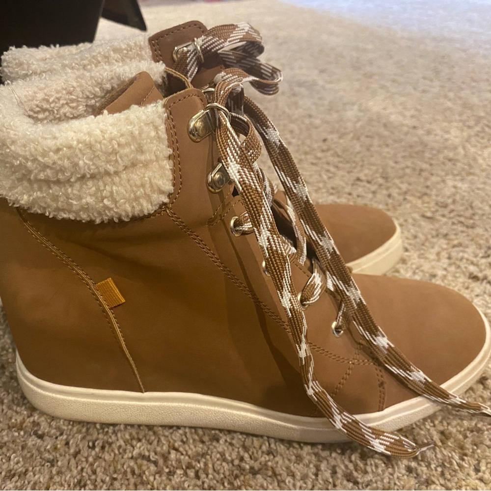 Dr Scholls wedge ankle bootie